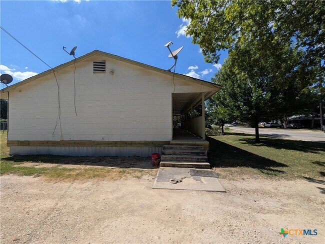 Building Photo - 163 Richter Ln
