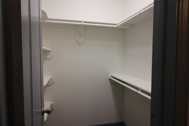 Building Photo - 8302 Park St