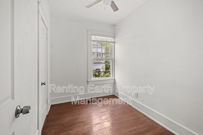 Building Photo - 1136 15th St SW