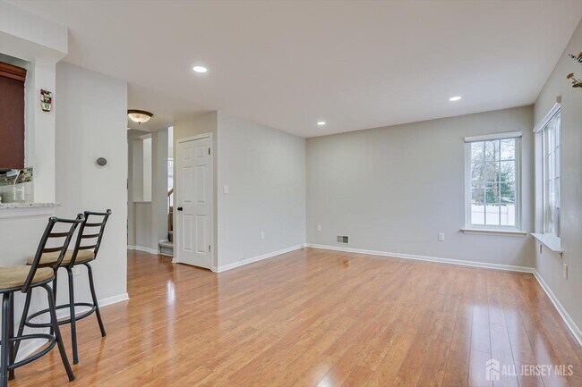 Building Photo - 51 Cherrywood Dr