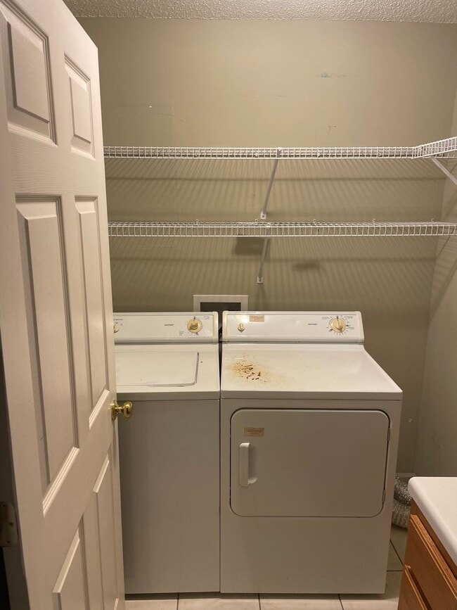 Building Photo - Regency Square Condo, Unit A3