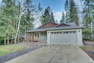 Building Photo - 2023 E Avon Cir