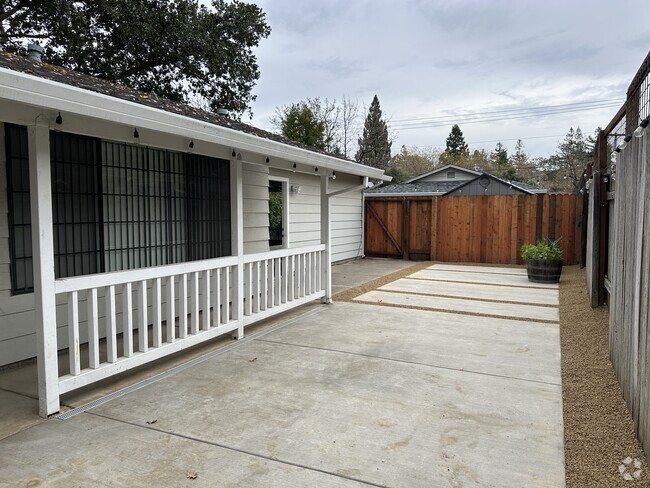 Building Photo - 6765 Yount St