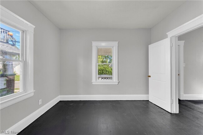 Building Photo - 13105 Carrington Ave