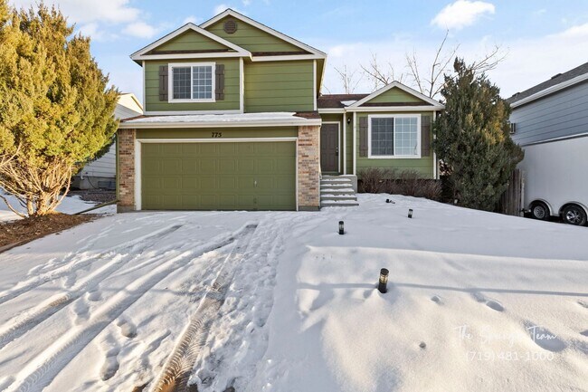 Primary Photo - COUNTRYSIDE 3BD/2BA in FOUNTAIN - Security Deposit Waiver Available