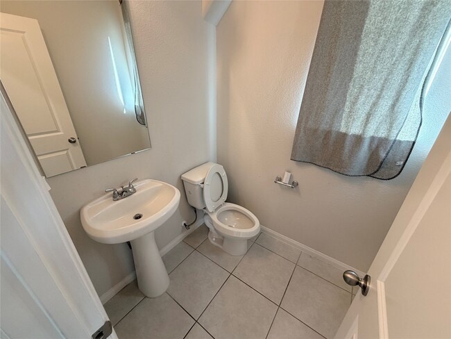 Building Photo - 31127 Mahogany Fir Trl