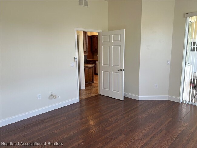 Building Photo - 6200 Pebble Ln
