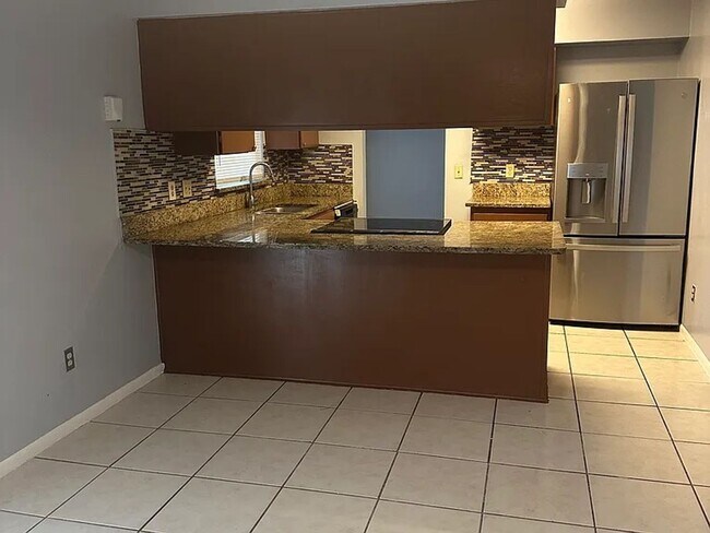 Building Photo - For Rent: Orlando, FL 3 Bed + Office | 2 B...