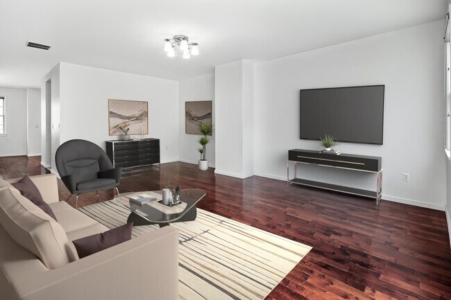 Building Photo - 326 Midland Ct