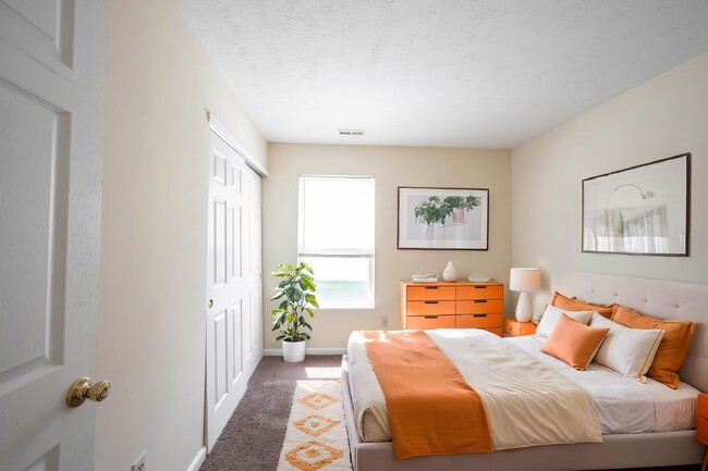 Building Photo - "Charming 3-Bed, 2-Bath Home in Indianapolis – Cozy 1196 Sq Ft Haven Awaits!"