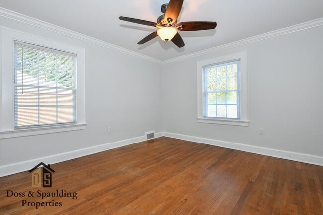 Building Photo - 409 Richardson Ave