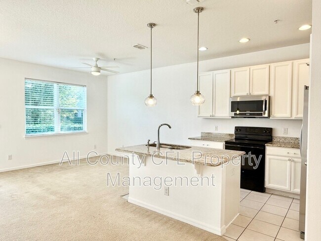 Building Photo - 619 Fortanini Cir