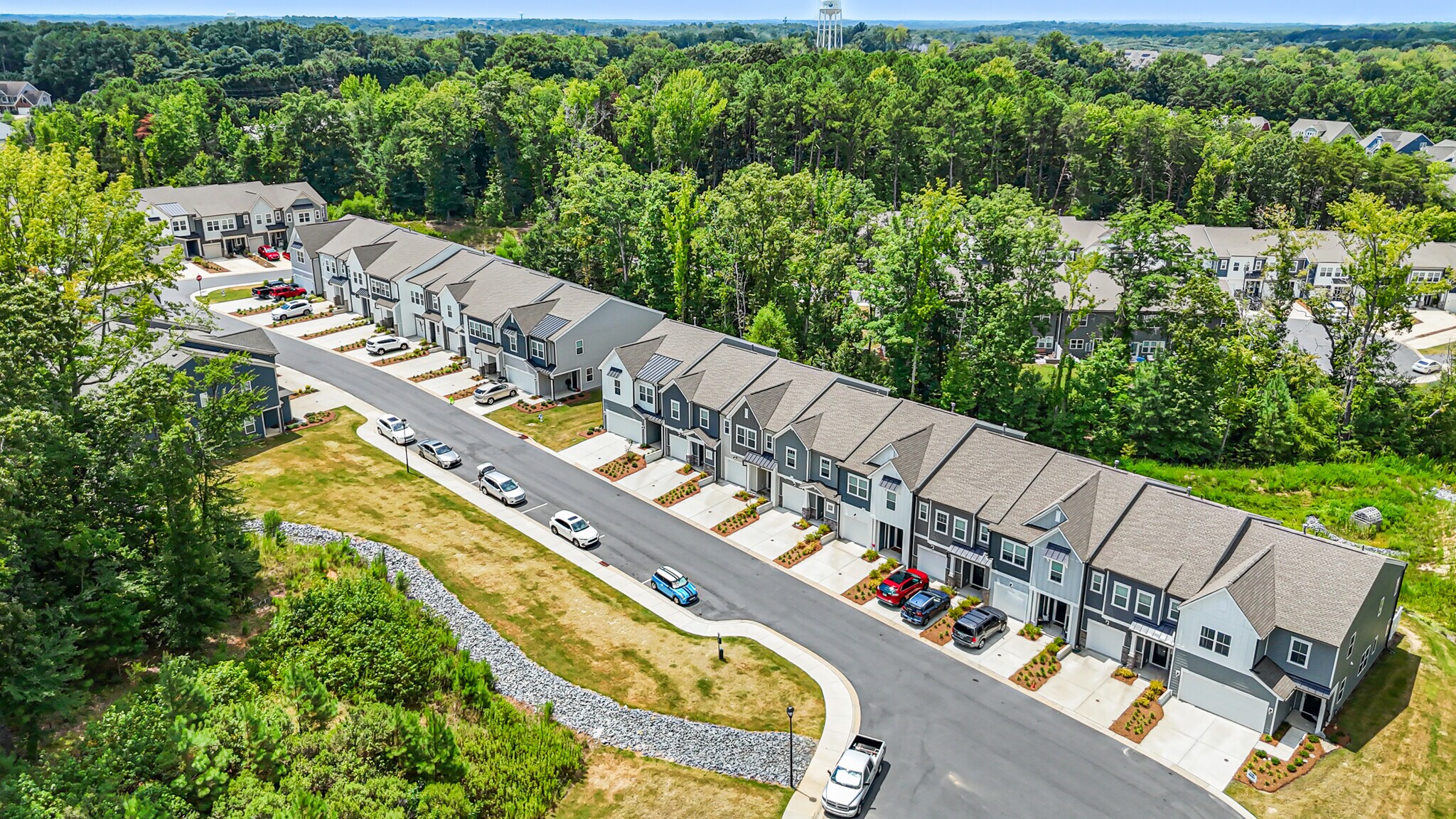 Building Photo - 529 Madison Falls Ct