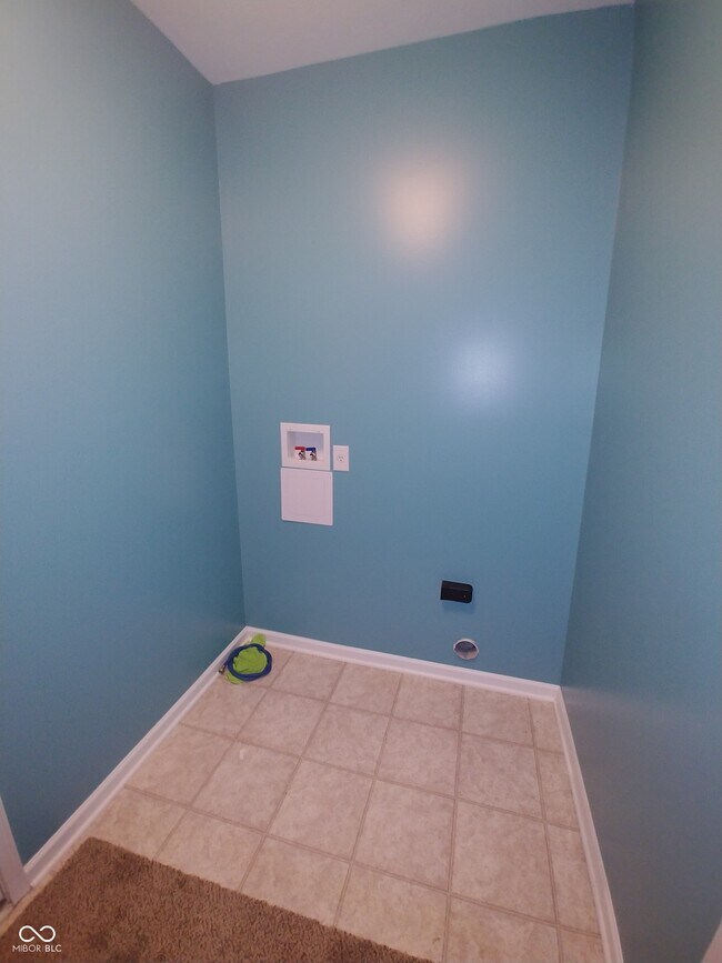 Building Photo - 17337 Retford Dr