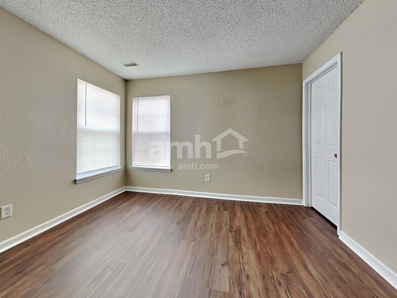 Building Photo - 1783 Blue Lake Dr