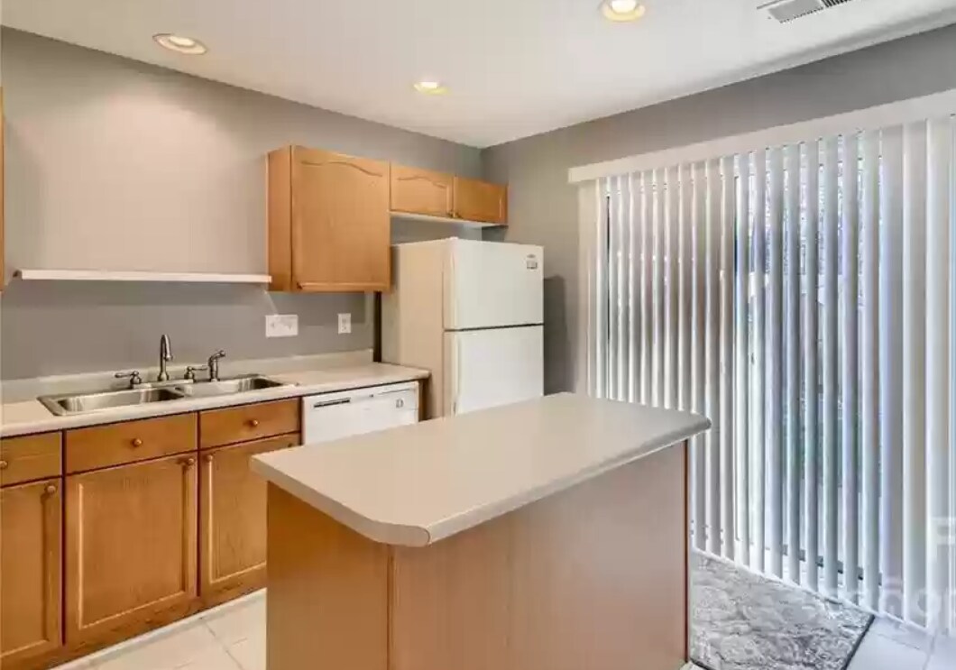 Kitchen side view - 12707 Spirit Bound Way