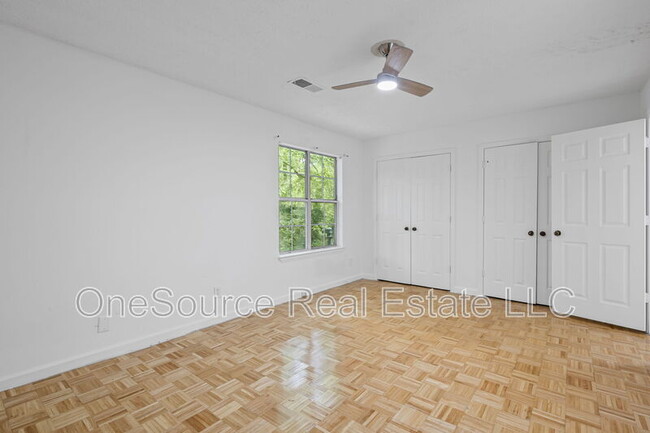 Building Photo - 1086 Huntington Ter SE