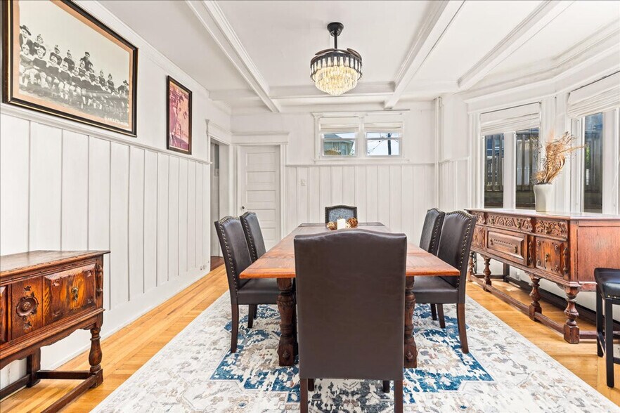 Building Photo - 27 S Oakland Ave