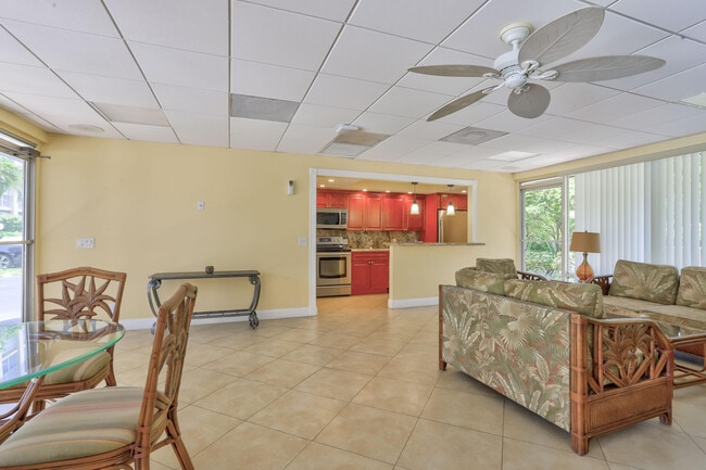 Building Photo - 950 Ponce De Leon Rd