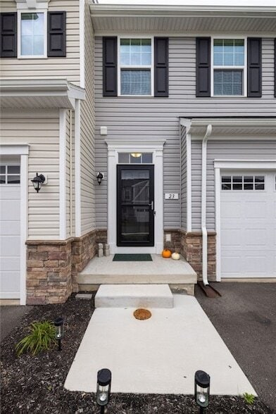 Building Photo - 23 Keuka Ln