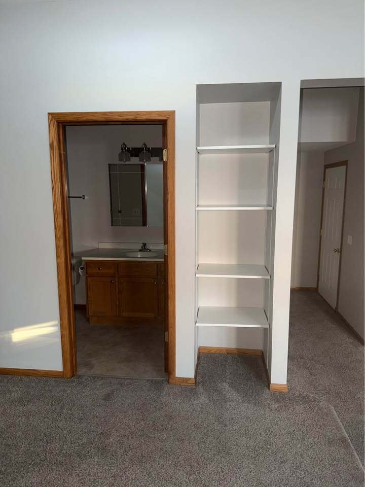 Bathroom/Linen Closet - 320 Washington St