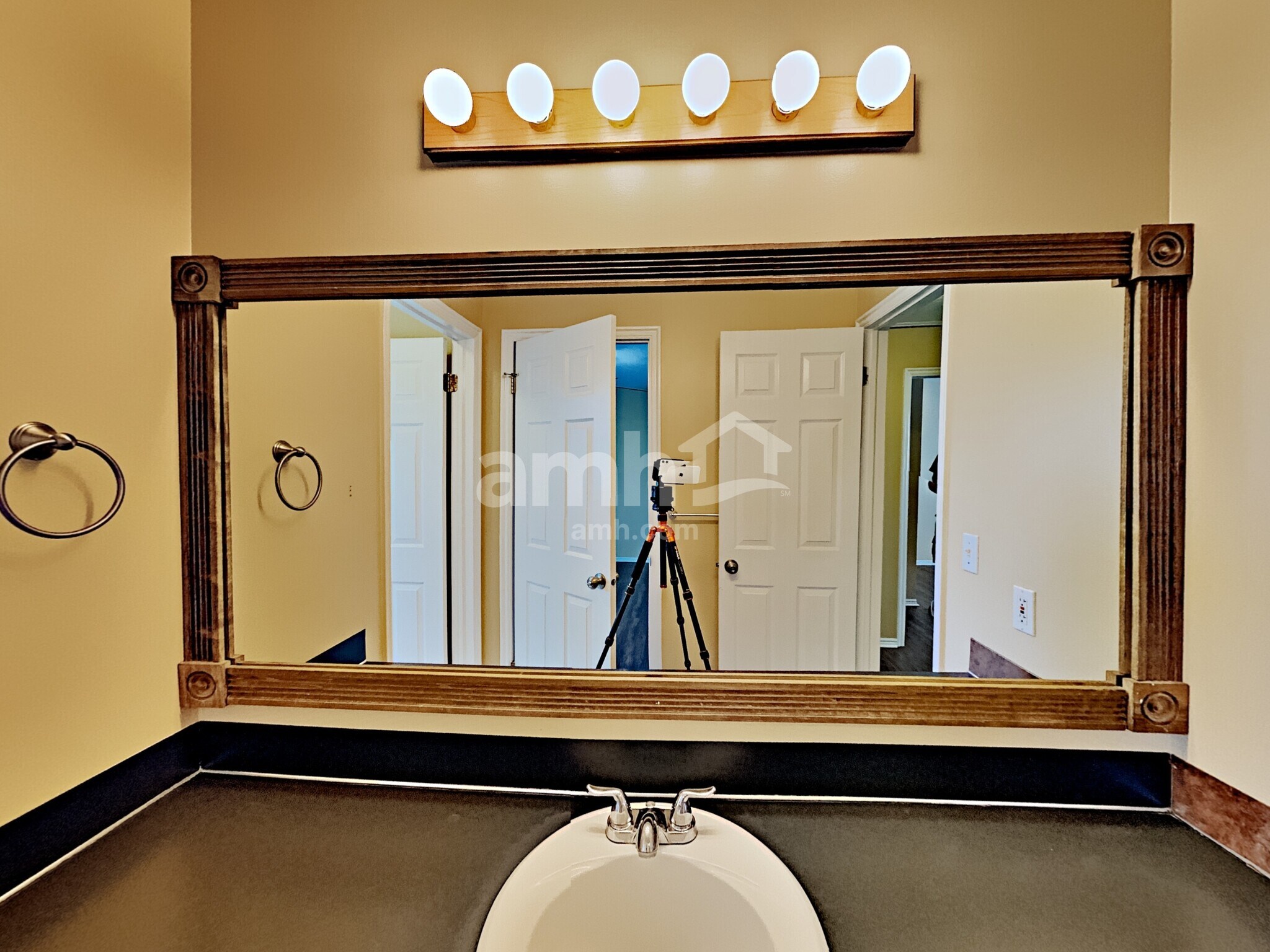 Building Photo - 5729 S 4075 W