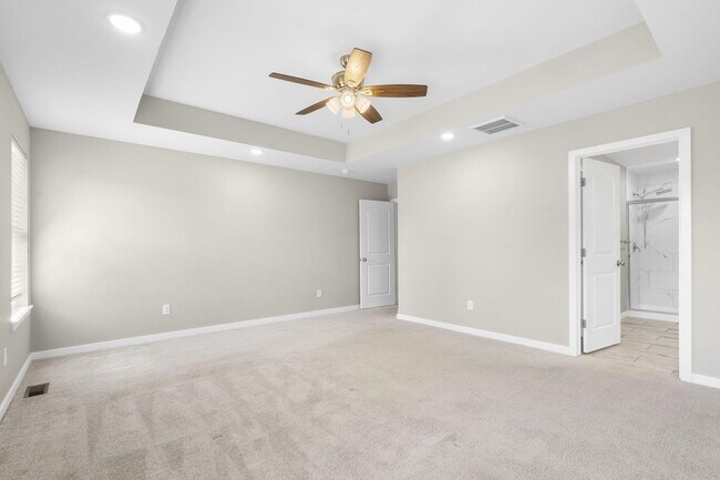 Building Photo - 270 Hickory Hills St