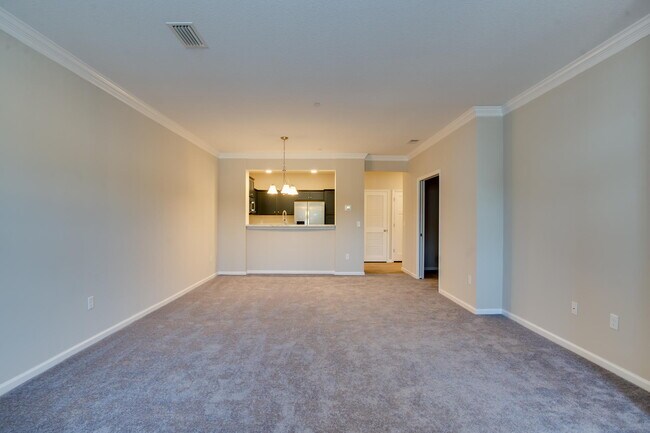 Dining/Kitchen Area - 1402 Union Pacific Way