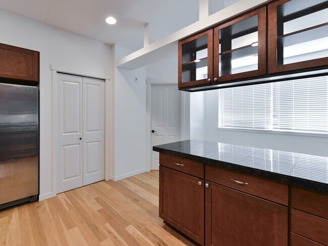 Building Photo - APPLICATION PENDING