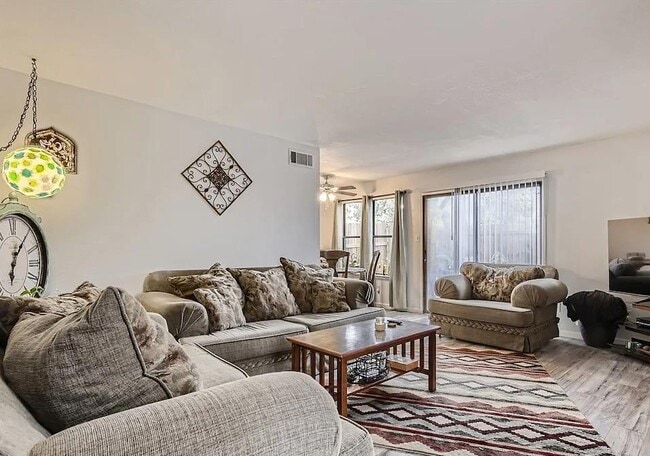 Primary Photo - 9026 Sawtooth Ln