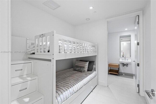 Building Photo - 9349 Collins Ave