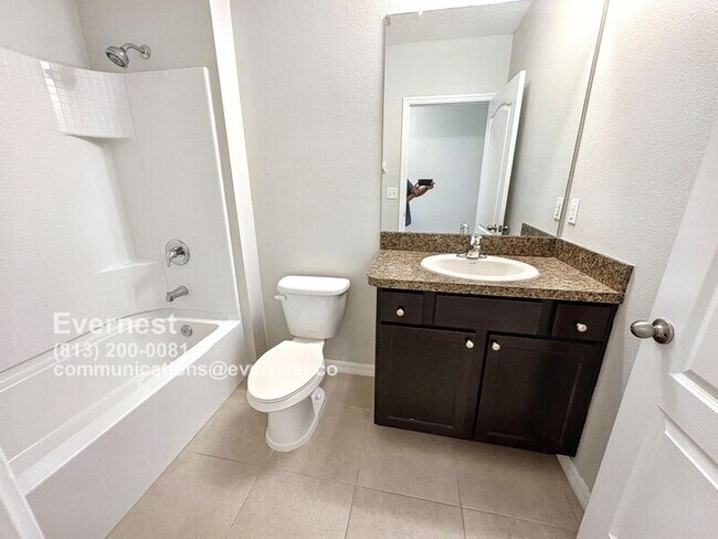 Building Photo - 12104 Fawn Brindle St