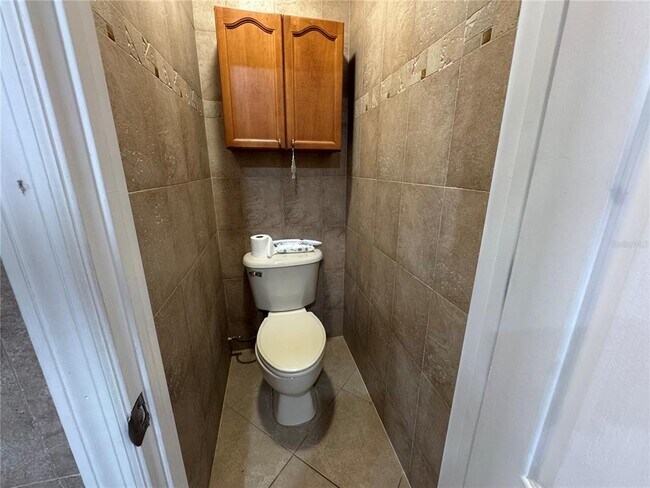 Building Photo - 14940 Day Lily Ct