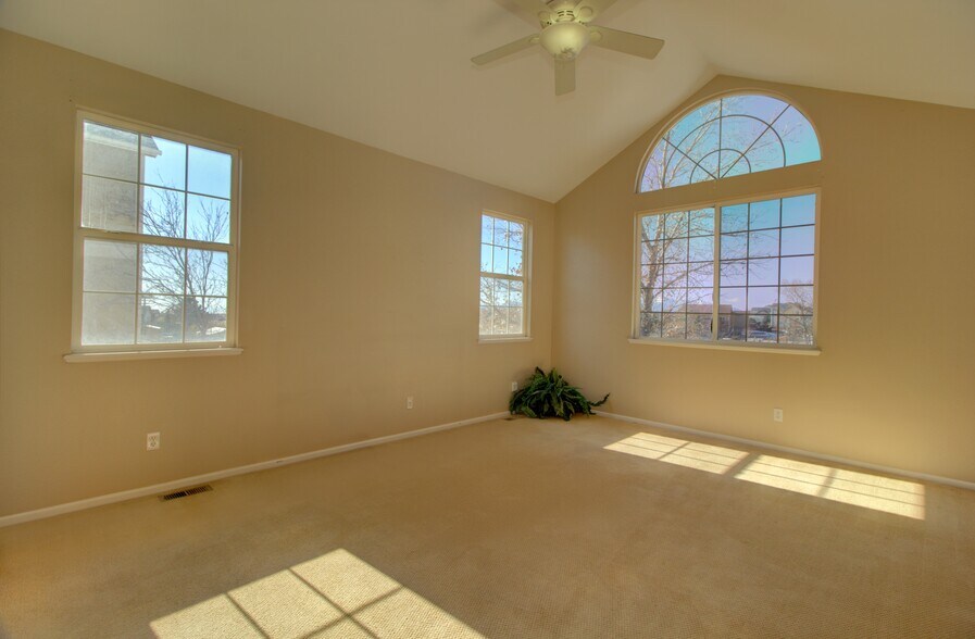 Building Photo - 9202 Royal Melbourne Cir