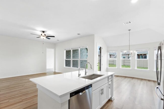 Building Photo - 116 Salado Crk Trl