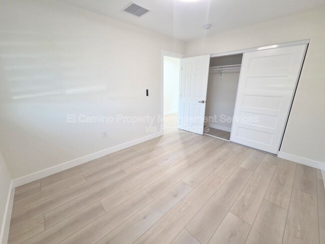 Building Photo - 5662 Cathy Ln