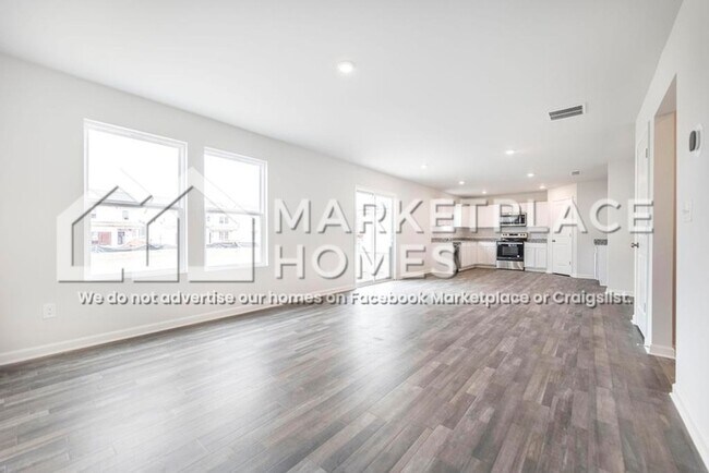 Building Photo - 198 Price Ml Trl
