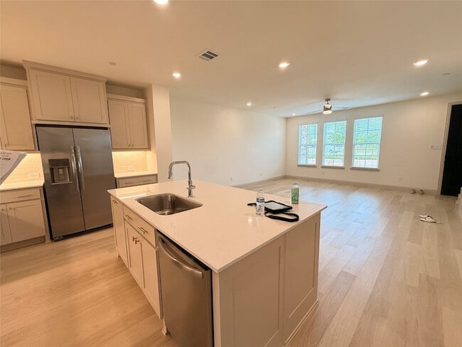 Building Photo - 1006 Stockton Dr