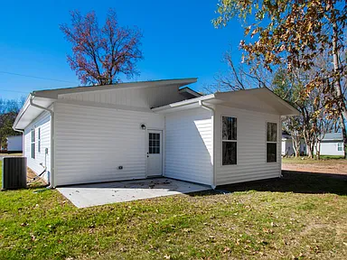 Building Photo - 821 Martin St