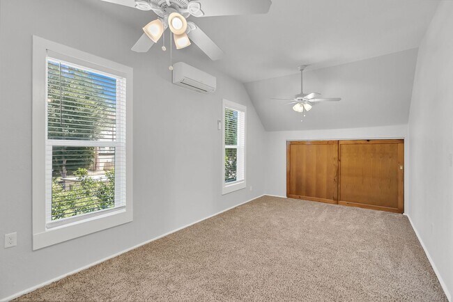 Building Photo - 4910 Jurupa Ave