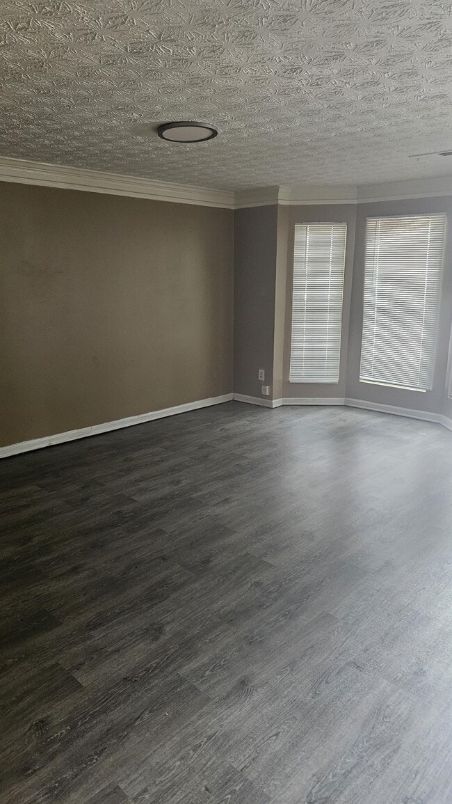 Building Photo - 5612 Union Pointe Dr