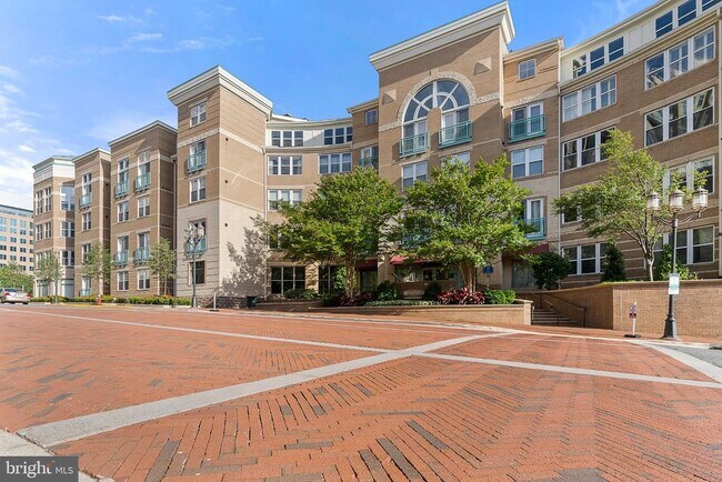 Primary Photo - 12001 Market St