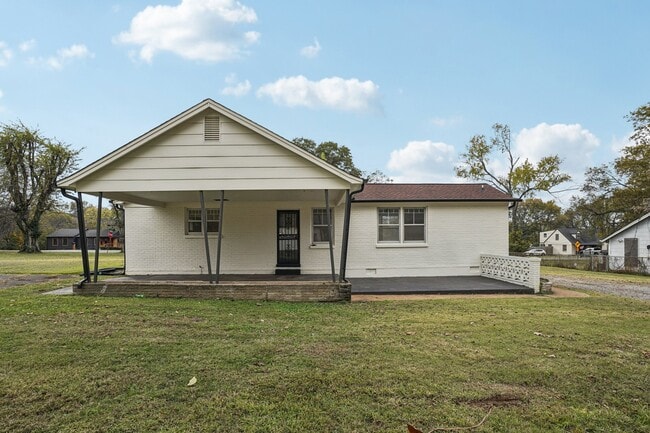 Building Photo - 2713 Brunswick Dr