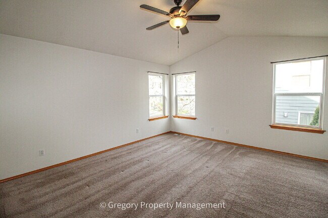 Building Photo - 12920 NE 203rd Ct