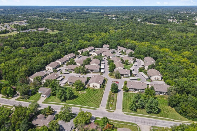 Building Photo - 1407 Park De Ville Pl