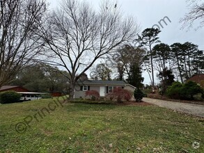 Building Photo - Ranch Home in Dallas