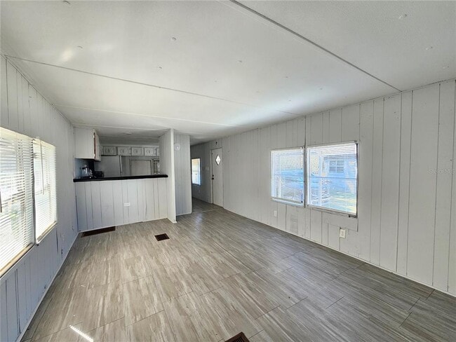 Building Photo - 503 Longfellow Blvd