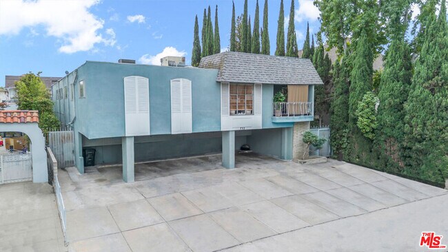 Primary Photo - 732 Lorraine Blvd