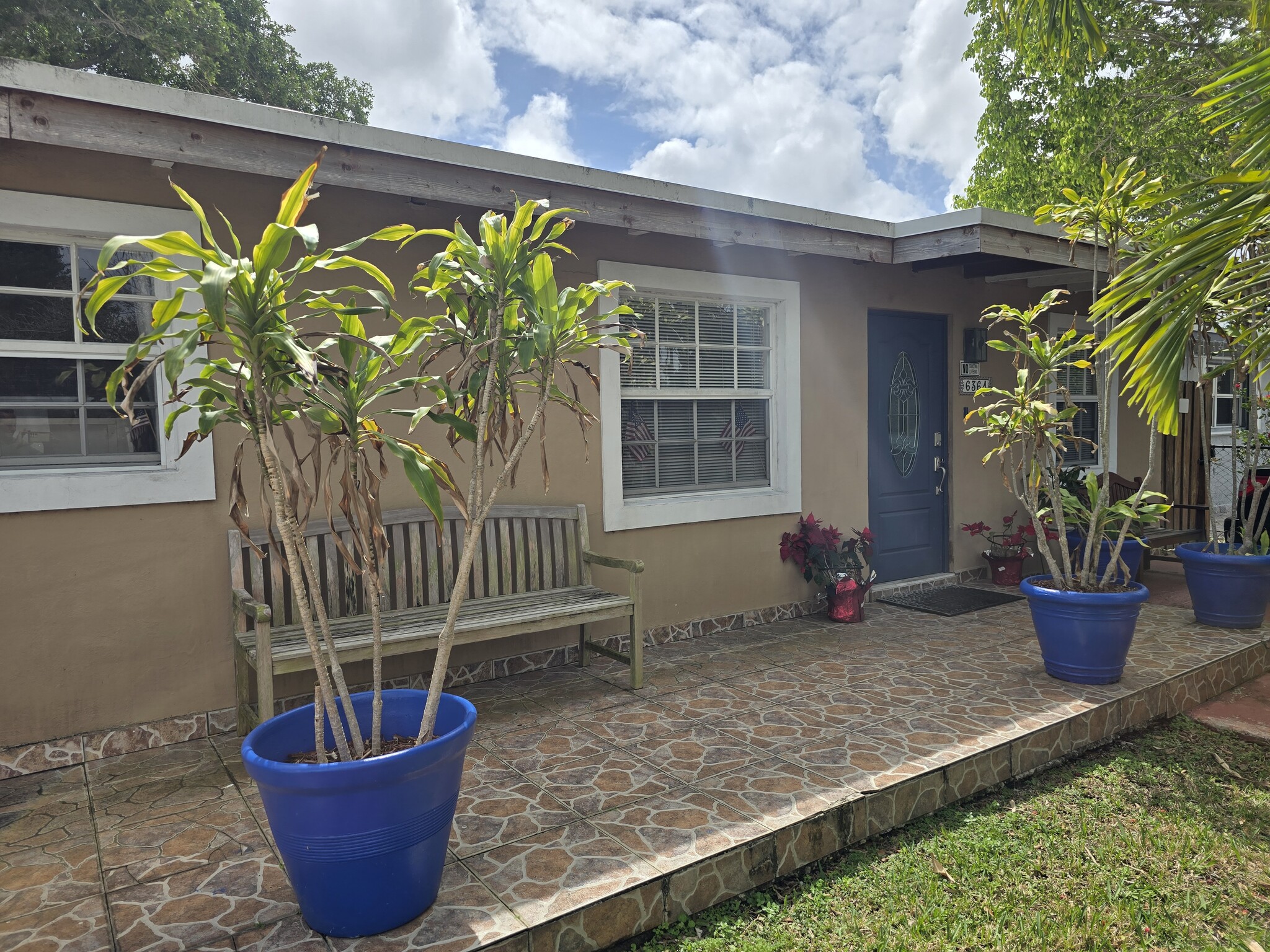 Home all renovated. - 6364 SW 33rd St