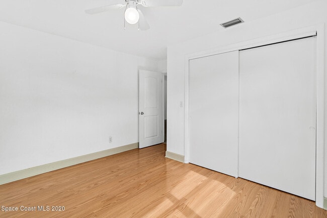 Building Photo - 2157 Barracuda Ave